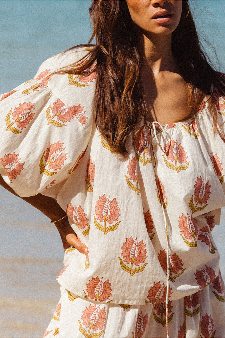 Ria Blouse ~ Strawberry Cream